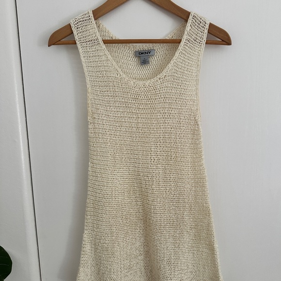 Dkny Tops - DKNY Cream Open Knit V Neck Sleeveless Tank Size M
